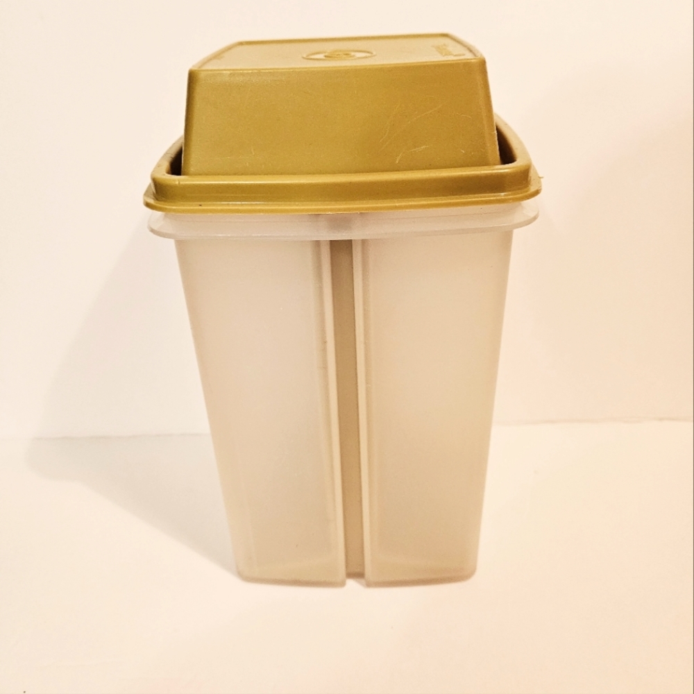Vintage Large Avocado Green Tupperware Pick-A-Deli Pickle Keeper